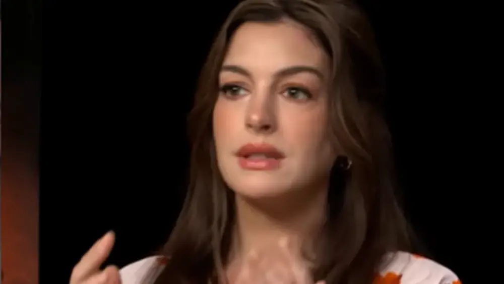 Anne Hathaway revela seu disco preferido e surpreende