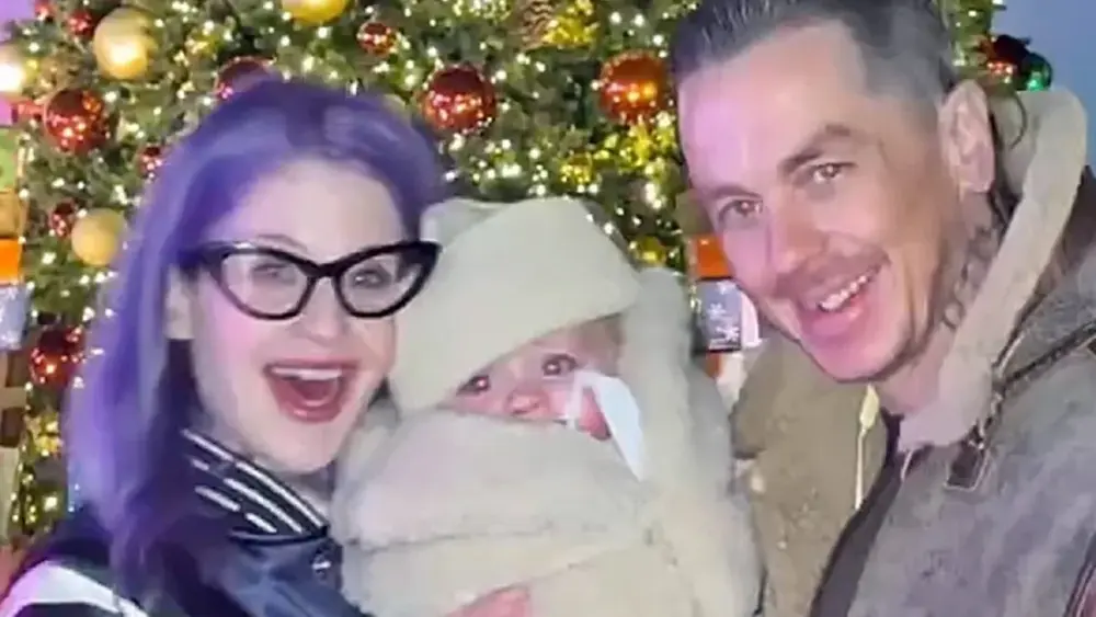 Kelly Osbourne detona Sid Wilson e exige pensão