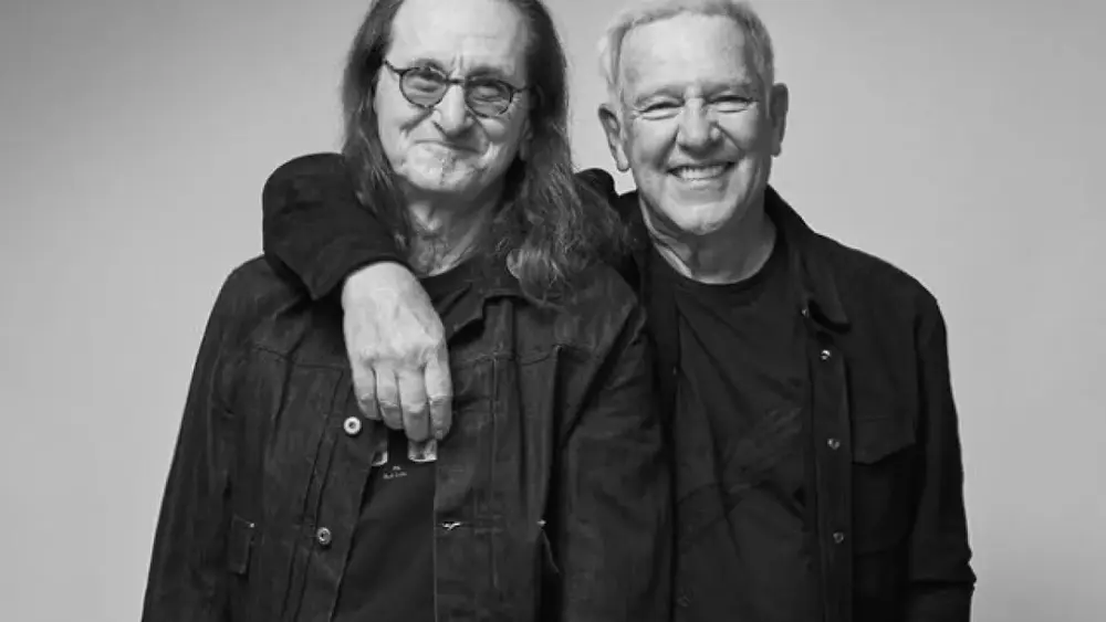 Rush toca "2112" completa em show surpresa